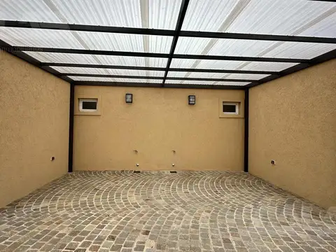 Casa en Venta al Este
