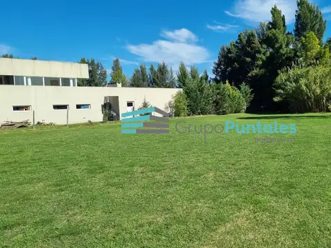 Terreno de 1132 Mts2 en Barrio Malibu eb Canning, con derechos de construcción pagos y plano para ca