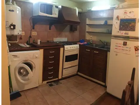 Av. Regimiento De Patricios 656 , Piso 1º