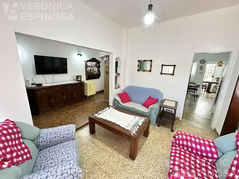 Casa 4 ambientes con 1 baño