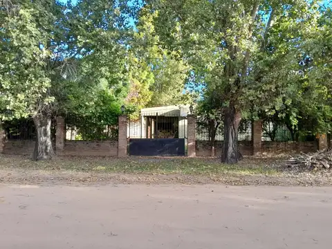 VENTA - QUINTA DE 2 DORMITORIOS - ARROYO LEYES