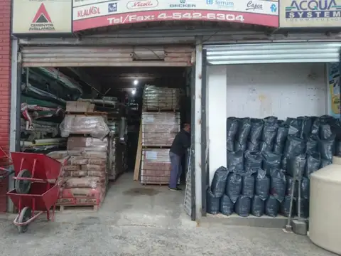 Local en Alquiler en Villa Urquiza, $ 2.000.000