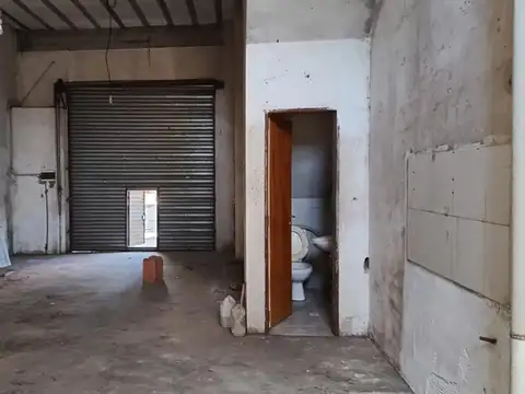 Local en Alquiler en Libertad, $ 600.000