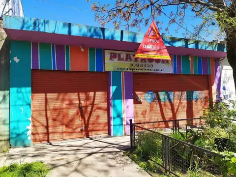 Local ideal salon de fiestas  a 150mts. Av. Monteverde!!!