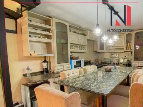 Casa mas dos PH  Venta en Bloque