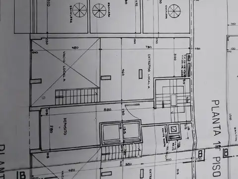 San Martin e/ Alsina y Rivadav 500