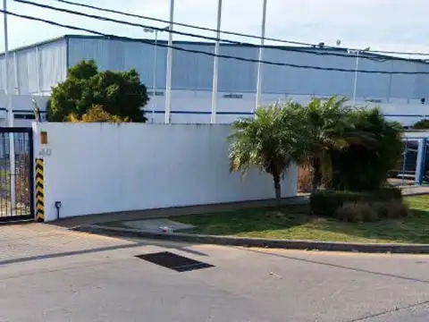 Depósito en  Alquiler dentro del Centro Industrial Garin 