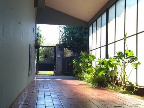 Casa en Venta en Alberdi, USD 220.000