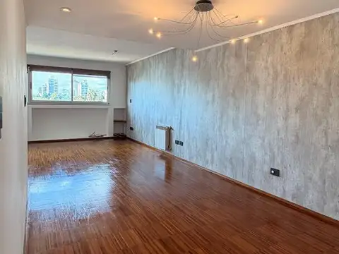 Departamento en Venta con 2 cocheras