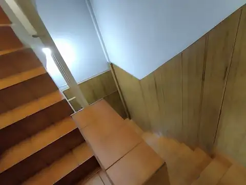 Depto Tipo Casa en Venta 40 años