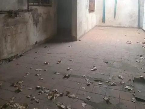 Galpon en Venta 30  mts Fondo