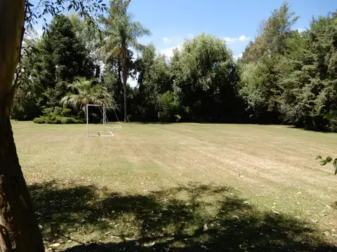 Excelente Terreno parquizado en venta en B° El Remanso