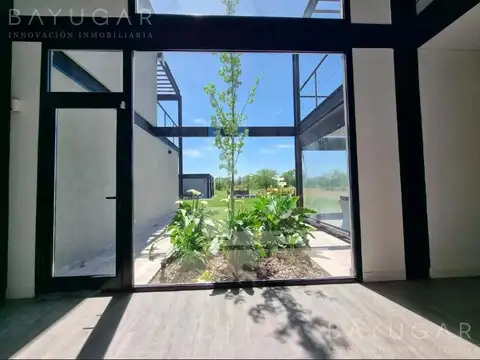 Casa en Venta al Oeste