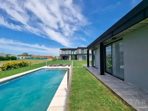 Casa en Venta - Medal Country Club - Pilar