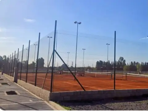 Terreno en Venta de 716,0 m2