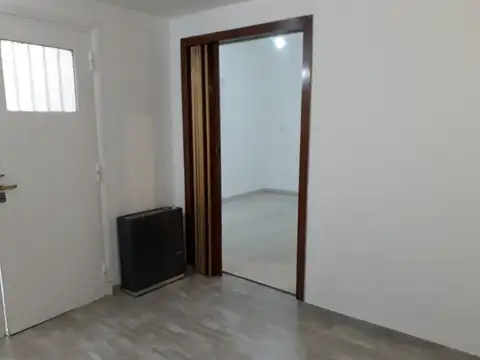 Depto Tipo Casa en Alquiler de 2 ambientes
