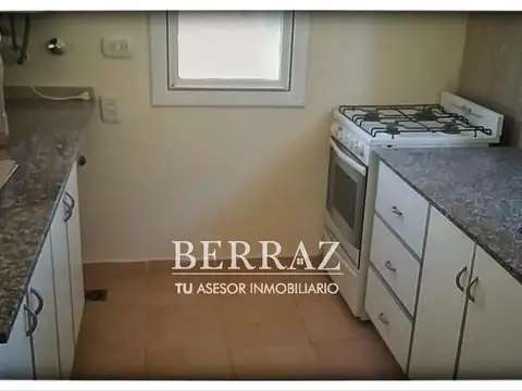 Casa Venta con Renta  3 ambientes en La Candela Pilar lote de 501 m2