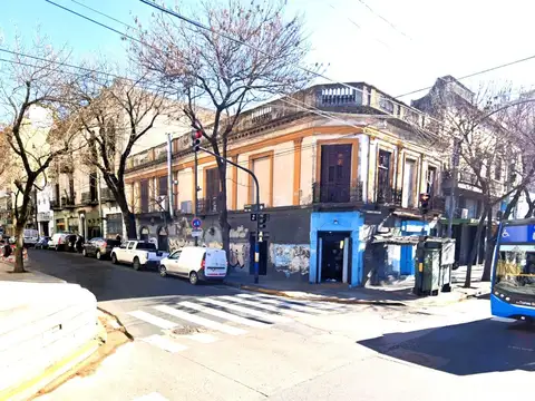 PARCELA DE 1348 M2 UBICADA EN ESQUINA