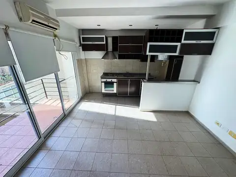 Departamento con cochera en alquiler en San Fernando