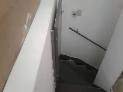 Local a la calle 40 m2 apt todo uso, exc ubic