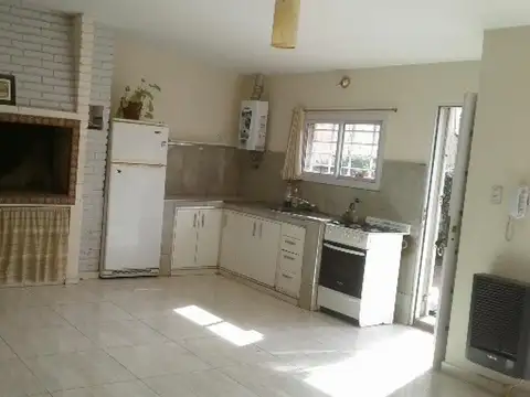 Depto Tipo Casa en Venta con 2 cocheras