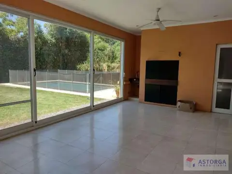 Casa en Venta en San Carlos Country Club, USD 490.000
