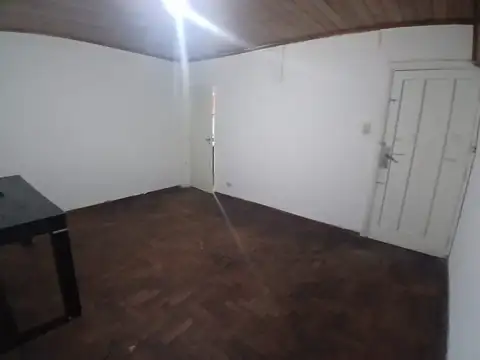 Depto Tipo Casa en Alquiler en Villa Maipu, $ 900.000