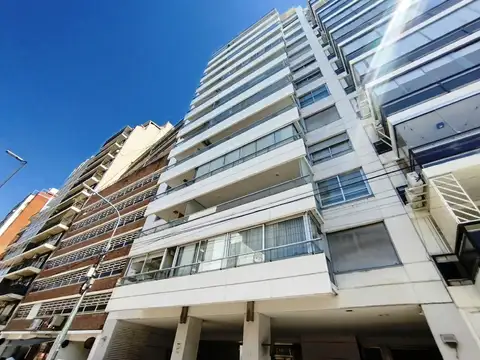 Alq 2 amb. balcón terraza, cochera fija, Seg. 24 y amenities