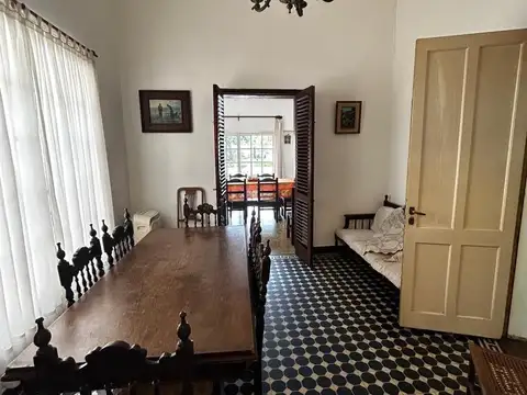 Casa en Venta en Centro De Lujan, USD 177.900