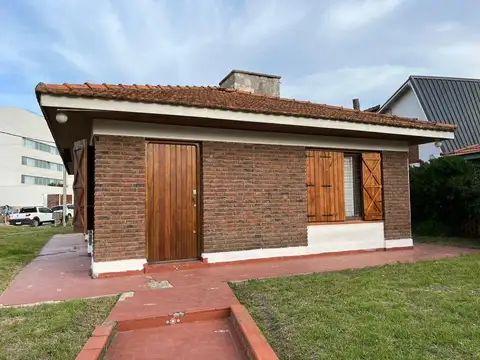 Avenida 1 y Paseo 137 100