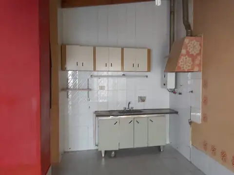 Casa 2 ambientes con 1 baño