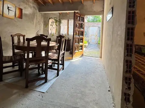 Aristóbulo del Valle al 6300