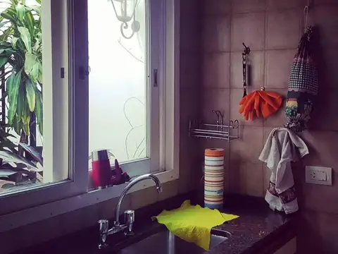 Casa · 180m2 · 3 Dormitorios · Zeballos 2700