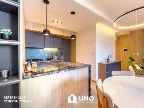 Av. Pellegrini y Maipu - Dpto de 3 Dormitorios. Cochera disponible.