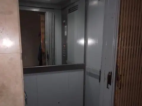 Oficina en Venta 65 años