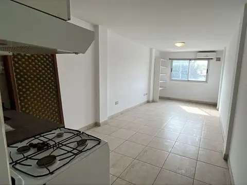 Av Altube 2200, Piso 1