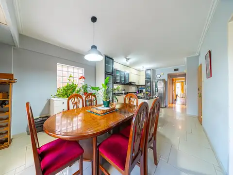 Departamento 5 ambientes con 3 baños