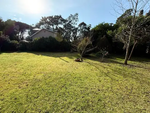 Terreno en Venta en Los Acantilados, USD 27.000