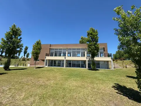 Terreno en Venta de 942,0 m2