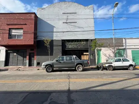 RETASADO GALPON EN VENTA 