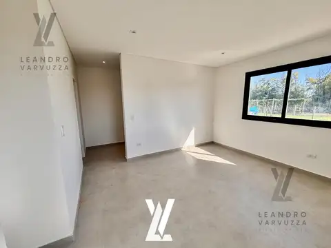 Casa en Venta en Pilar del Este - Santa Lucia, USD 195.000