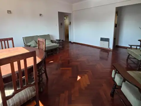 Departamento 4 ambientes con 2 baños