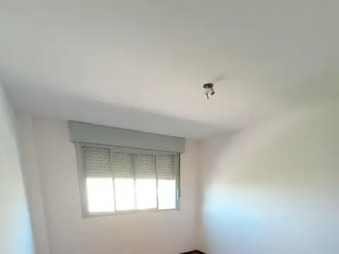 Departamento en Alquiler en Abasto, $ 280.000