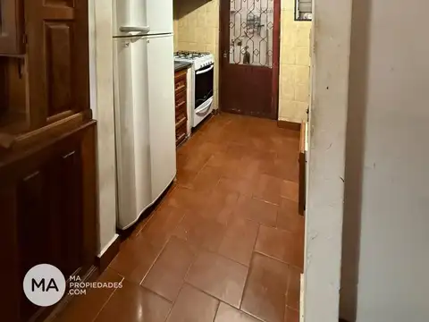 Casa de pasillo de 3 dormitorios - Olive 1400 - Arroyito Rosario | Venta