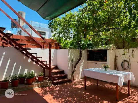 Casa de pasillo de 3 dormitorios - Olive 1400 - Arroyito Rosario | Venta