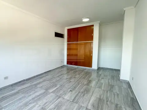 Departamento en Alquiler en Florida Mitre/Este, $ 500.000