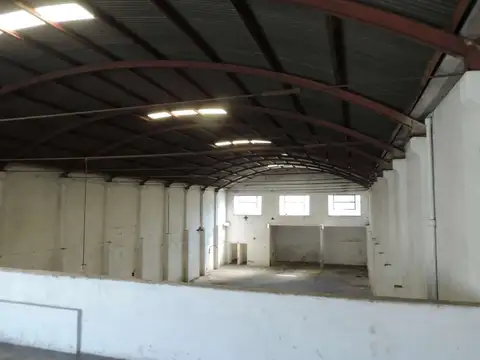 Galpon en Alquiler 81 años