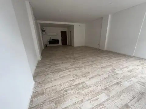 OFICINA HERMOSA COMPLEJO DELTA CENTER