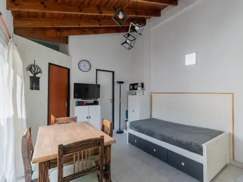 Depto Tipo Casa en Venta de 1 dormitorio