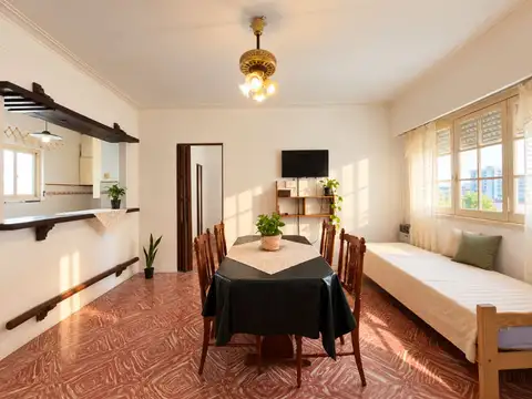 Venta departamento 2 ambientes amplios chauvin